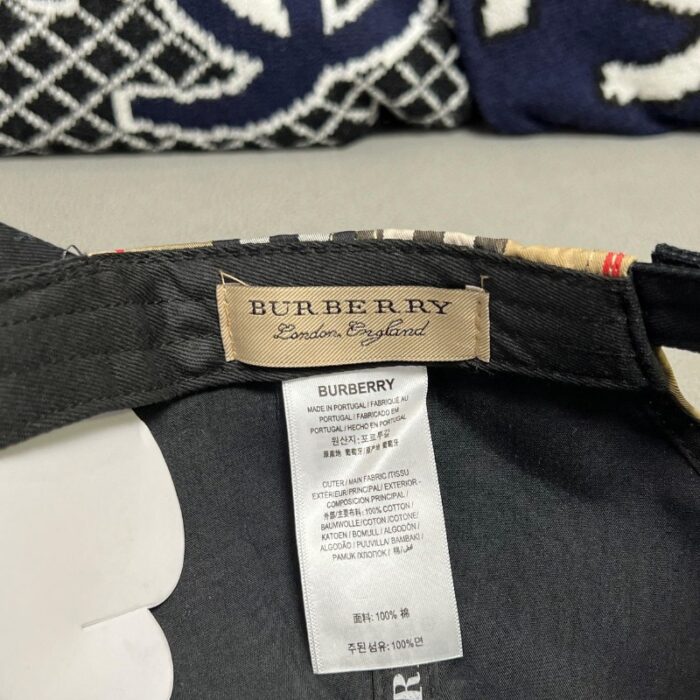 Cap Burberry BY049 - Image 5